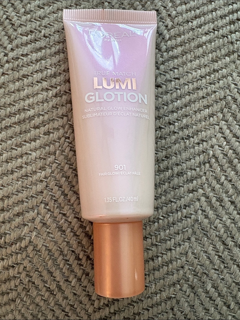 L'Oreal Lumi Glotion 901 Fair Glow